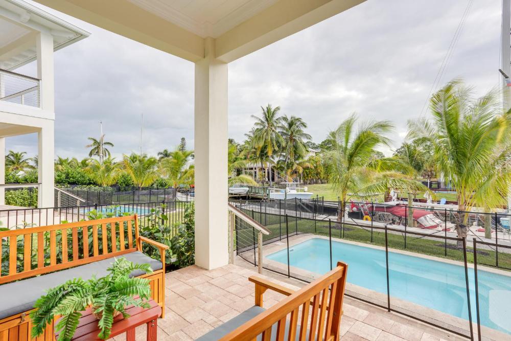Private Pool Waterfront Stuart Townhome!